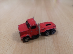 MAJORETTE TRUCK  SEMITRACTOR