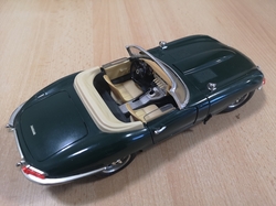 BBURAGO JAGUAR E 1961 1:18