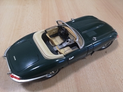 BBURAGO JAGUAR E 1961 1:18