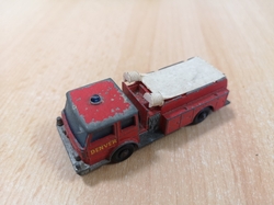 MATCHBOX FIRE PUMPER TRUCK No 29 1966 ENGLAND