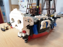 LEGO 6290 PIRATES RED BEARD RUNNER BATTLE SHIP