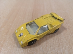 MATCHBOX LAMBORGHINI COUNTACH LP500S MB67 1988 MACAU 