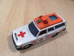 MATCHBOX SUPER KINGS K-96 VOLVO ESTATE AMBULANCE 1982 ENGLAND