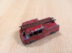 MATCHBOX LESNEY MERRYWEATHER FIRE ENGINE MARQUIS SERIES III No 9 ENGLAND