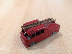 MATCHBOX LESNEY MERRYWEATHER FIRE ENGINE MARQUIS SERIES III No 9 ENGLAND