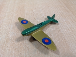 MATCHBOX SKYBUSTERS SPITFIRE SB8 RAF 1974 ENGLAND