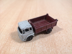 MATCHBOX BEDFORD 7½ TON TIPPER TRUCK No 3 1961 ENGLAND