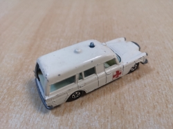 MATCHBOX  MERCEDES BENZ BINZ AMBULANCE No 3 1970 ENGLAND