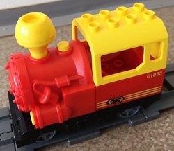 BLOCKI MUBI MAŠINKA VLÁČEK LOKOMOTIVA NA AA BATERIE KOMPATIBILNÍ S LEGO DUPLO