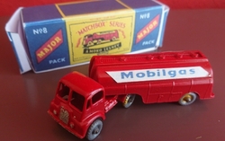 MATCHBOX MAJOR PACK MOBILGAS No 8 1960 ENGLAND