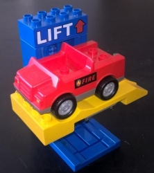 LEGO DUPLO ZVEDÁK AUTO SERVIS